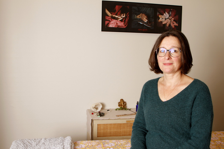 Stéphanie Salesse s'est spécialisée dans les soins de tradition indienne et de pranathérapie.